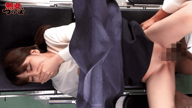 JukujohaTsuraiyo TURA-322b All The Townspeople Are Familiar With Their Family And They Are Excited Because They Associate Like A Family W I Am The Only Obstetrician And Doctor In The Town, I Have Complete Control Over The Wives Of My Neighbors Wives. - Server 2