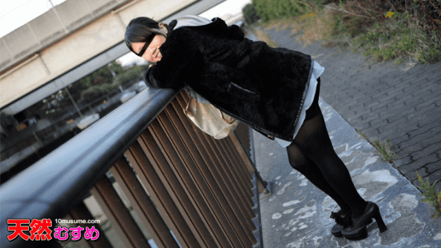 10musume 021812_01 Amateur daughters will lend The First 3P Momose Jyuri - Server 1