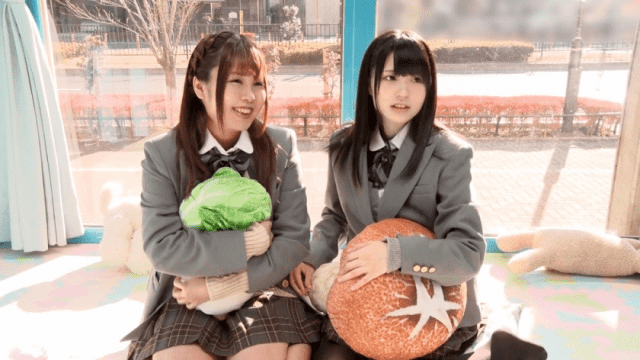 FHD 320MMGH-049 Sanmi chan and Hinata chan Magic Mirror First school for the first time in 4P while on a school trip - Server 2