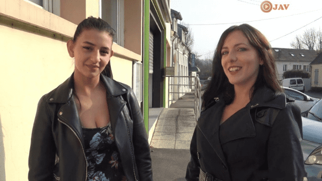 Jacquieetmicheltv A Antibes avec Marie Kate 25ans - Server 1
