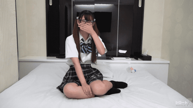 FC2 PPV 1160032 The third super beautiful breast Haruka chan is glasses daughter appearance - Server 2