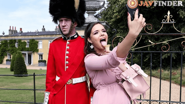 BrazzersExxtra Stroking The Guards Post - Server 2