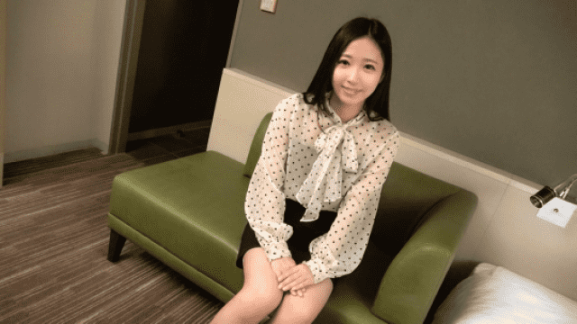 FHD SIRO-AV SIRO-4014 A nursery teacher with a cute sexual desire smiles with a big cock in the vagina and feels a sad voice - Server 1