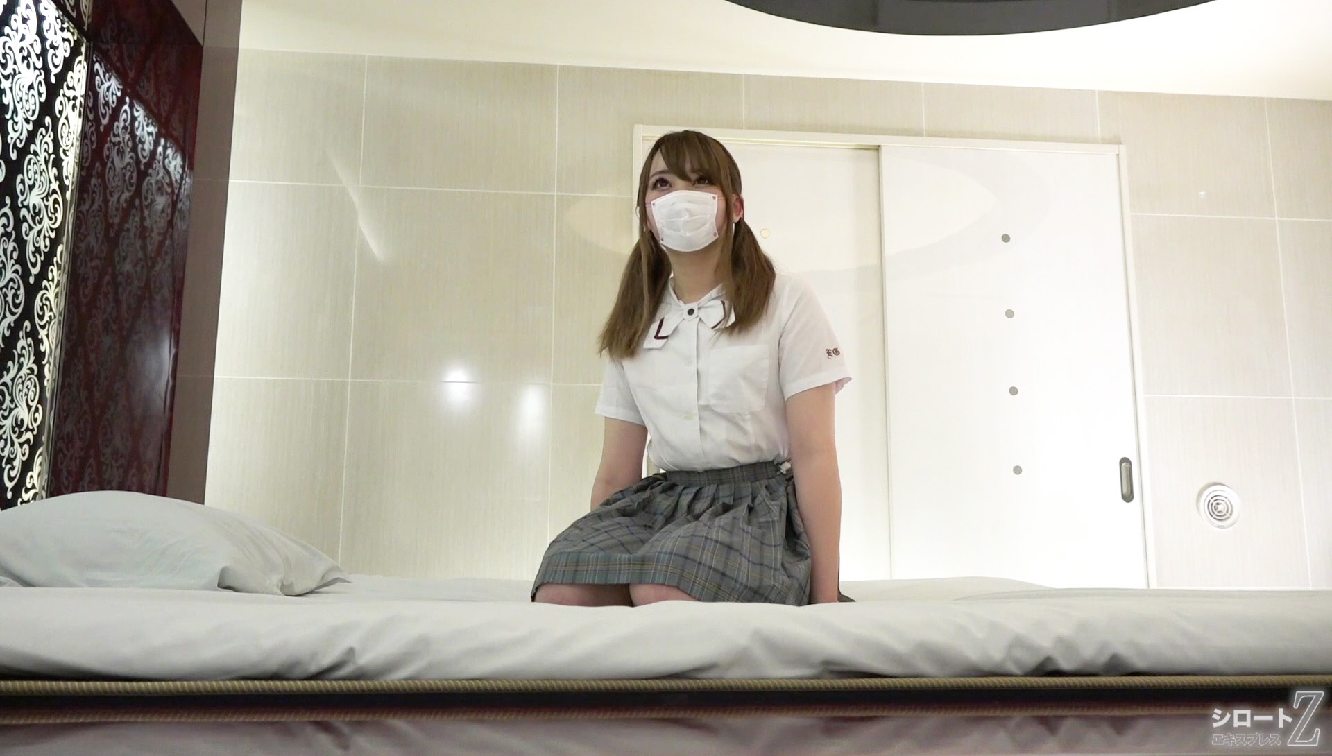 FC2-PPV 1157233 Super Sensitive 12 Times 2 Consecutive Combo Iki 5 Times 1 Iki 2 Times I Was Filming While Playing With A 19-year-old Professional Student Usagi-chan - Server 1