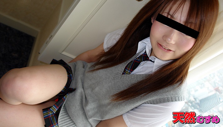 10Musume 011111_01 Yuki Mona I Ll Give You A Little More So Please Let Me Wear Her Uniform - Server 1
